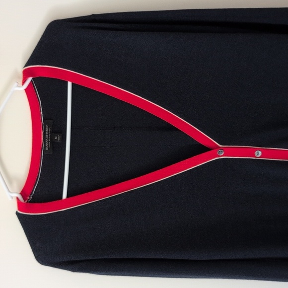 Banana Republic Womens Medium 100% Merino Wool Cardigan Blue Preppy Contemporary - Picture 3 of 7